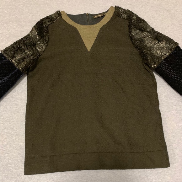 Plume Sweater - Picture 2 of 5